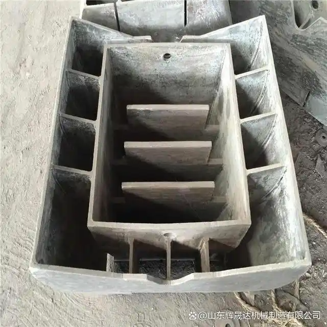 Nozzle tip of pulverized coal burner